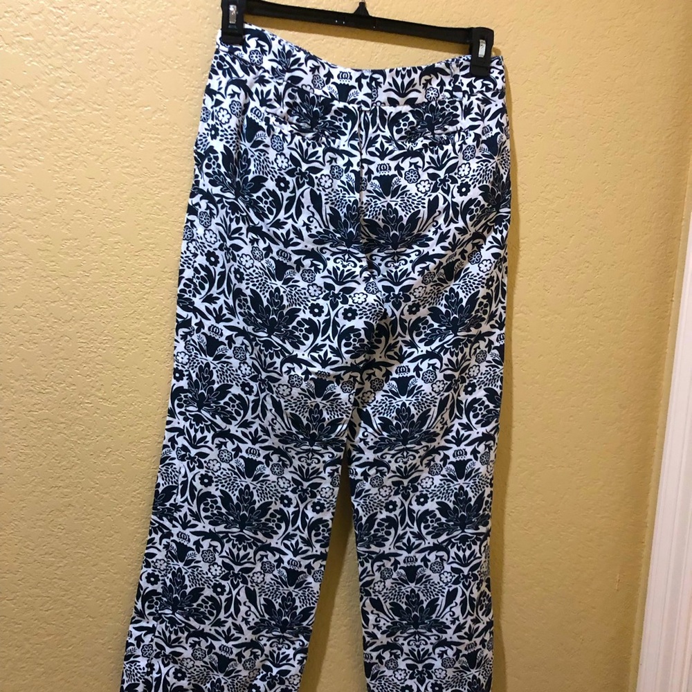 Loft 4P casual pants.